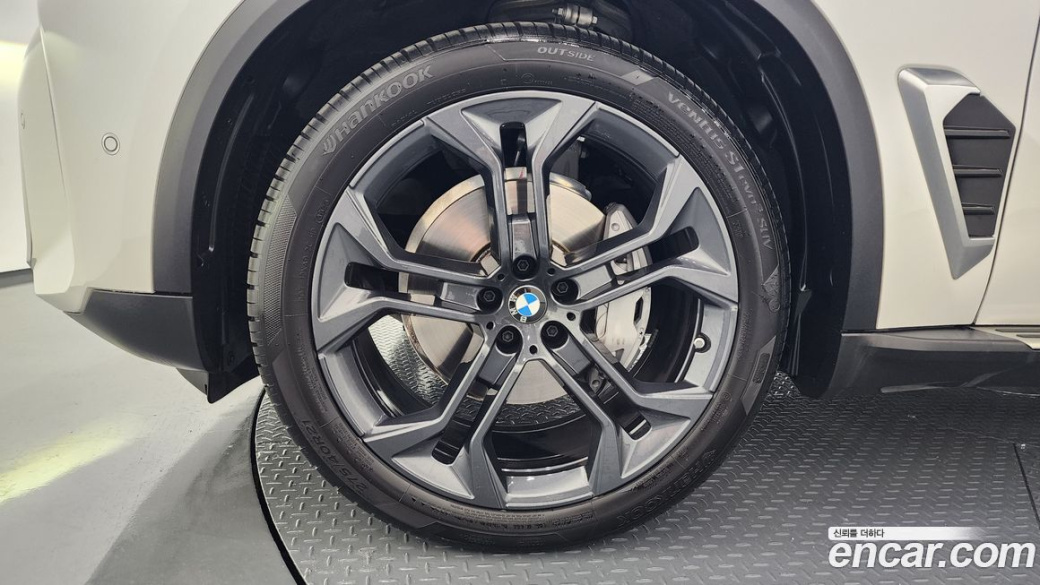 BMW X5 xDrive 40i xLine, 2024