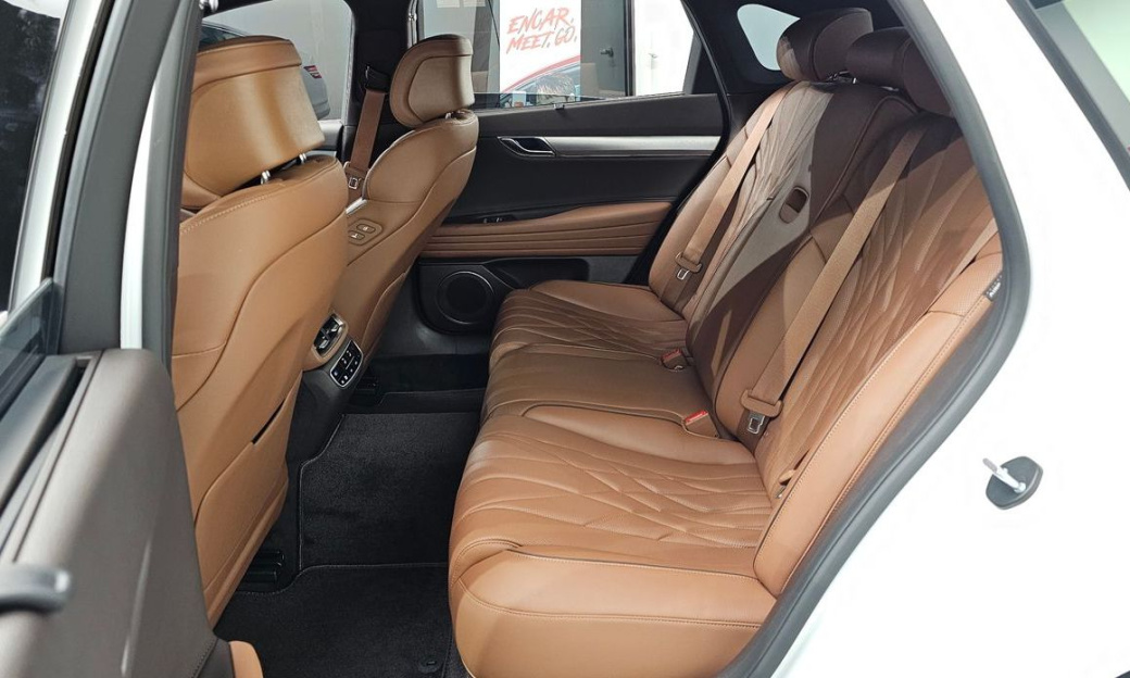 Genesis G80 Gasoline 2.5 Turbo AWD, 2024