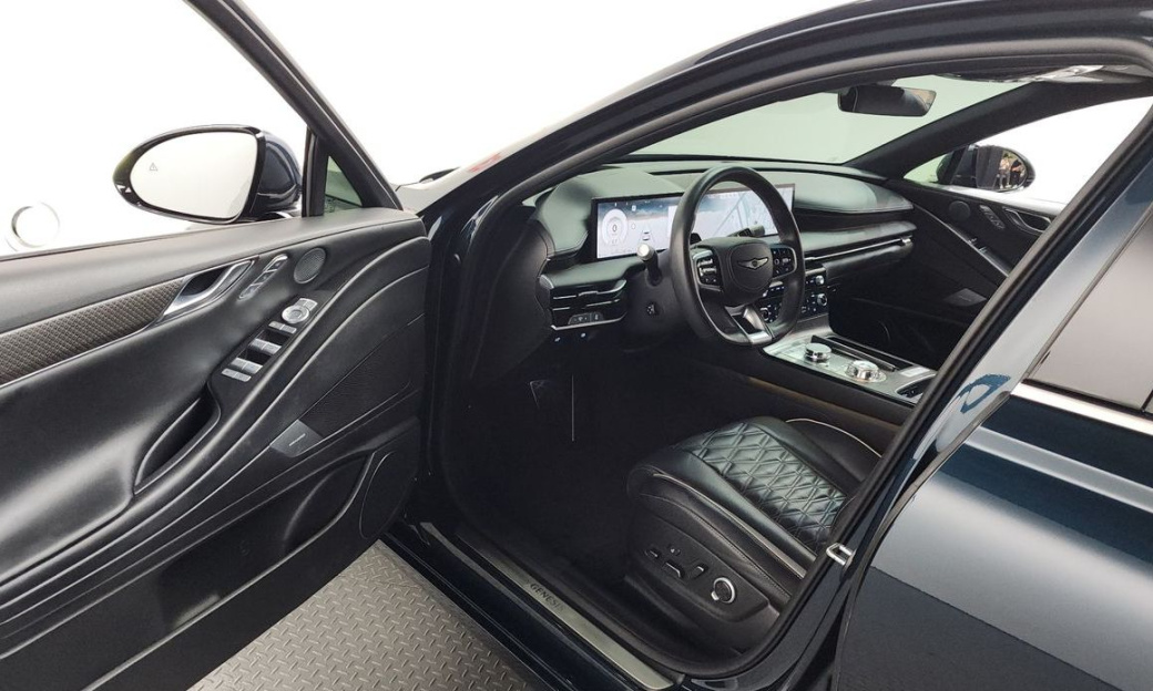 Genesis G80 Gasoline 2.5 Turbo AWD, 2025