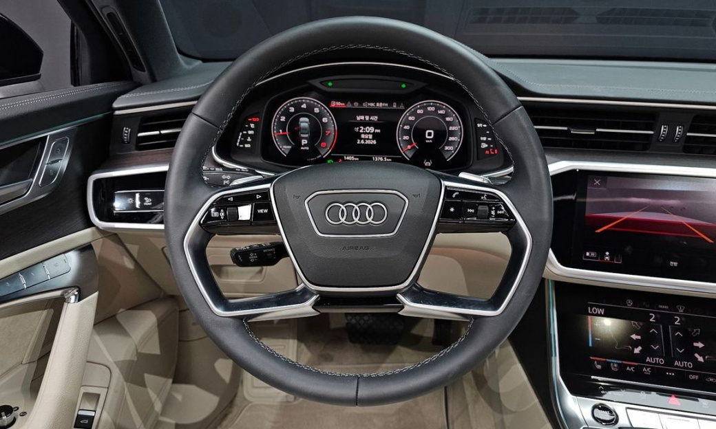 Audi A6 45 TFSI Premium, 2025