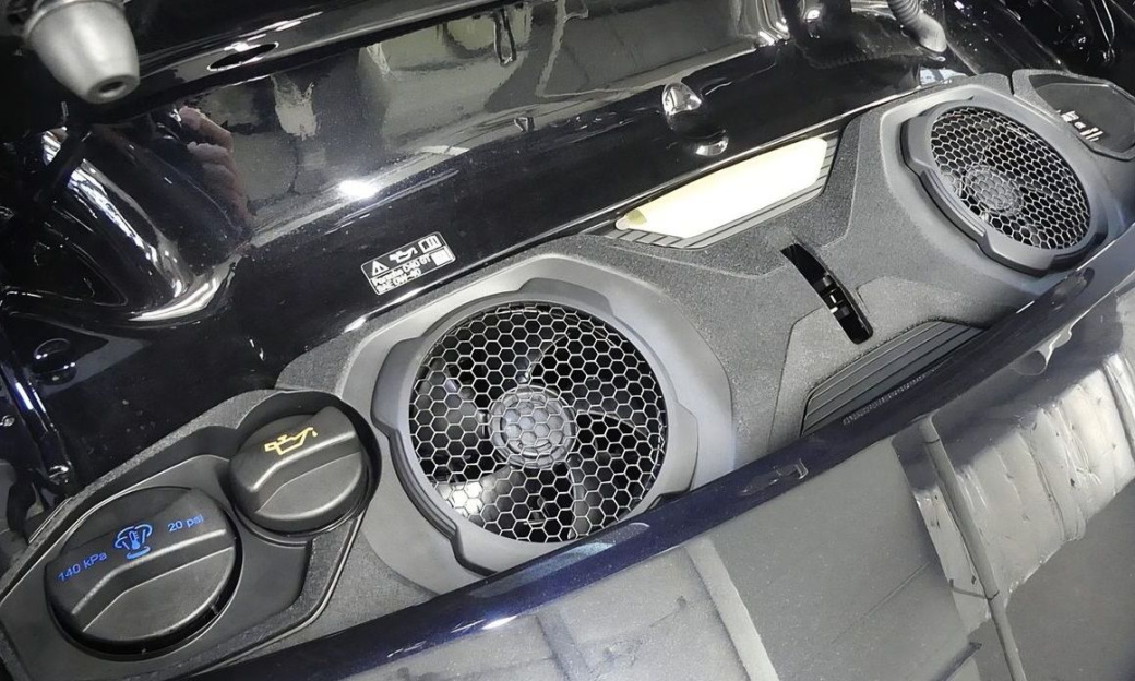 Porsche 911 GT3 Touring, 2025