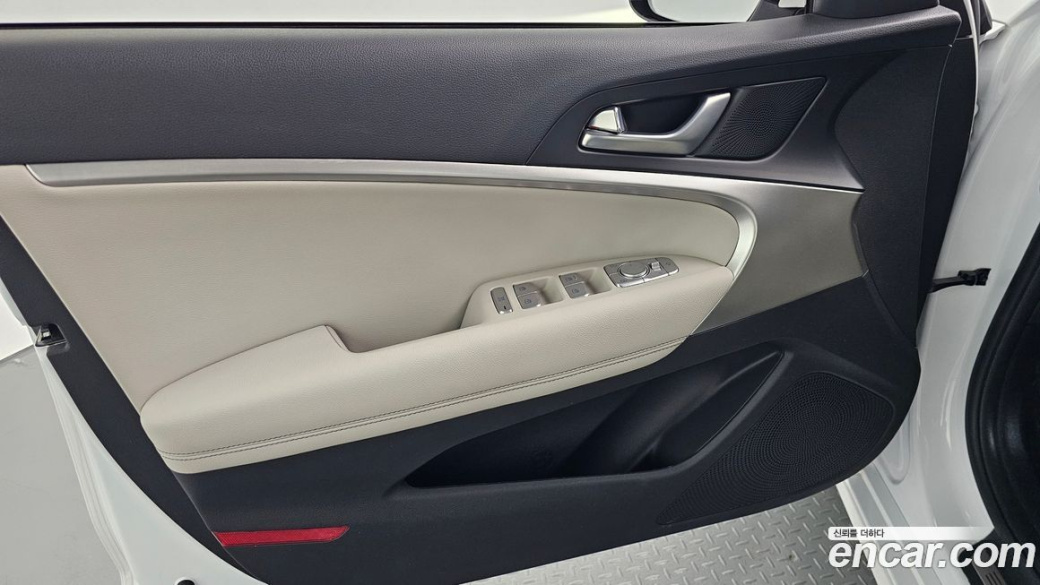 Genesis G70 Gasoline 2.0T 4WD, 2022