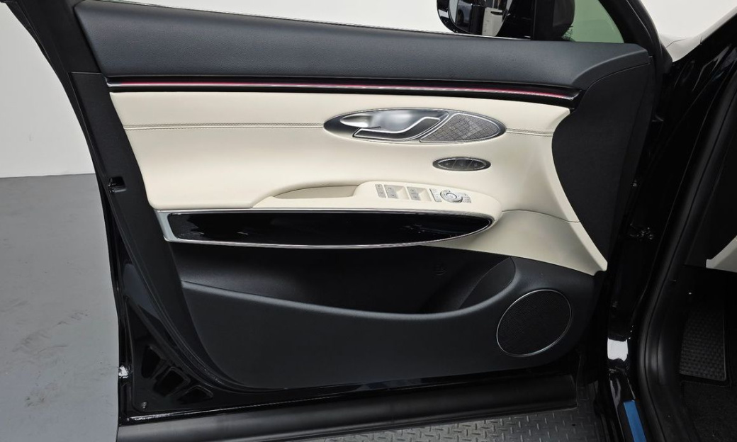 Genesis GV70 2.5T Gasoline AWD, 2025
