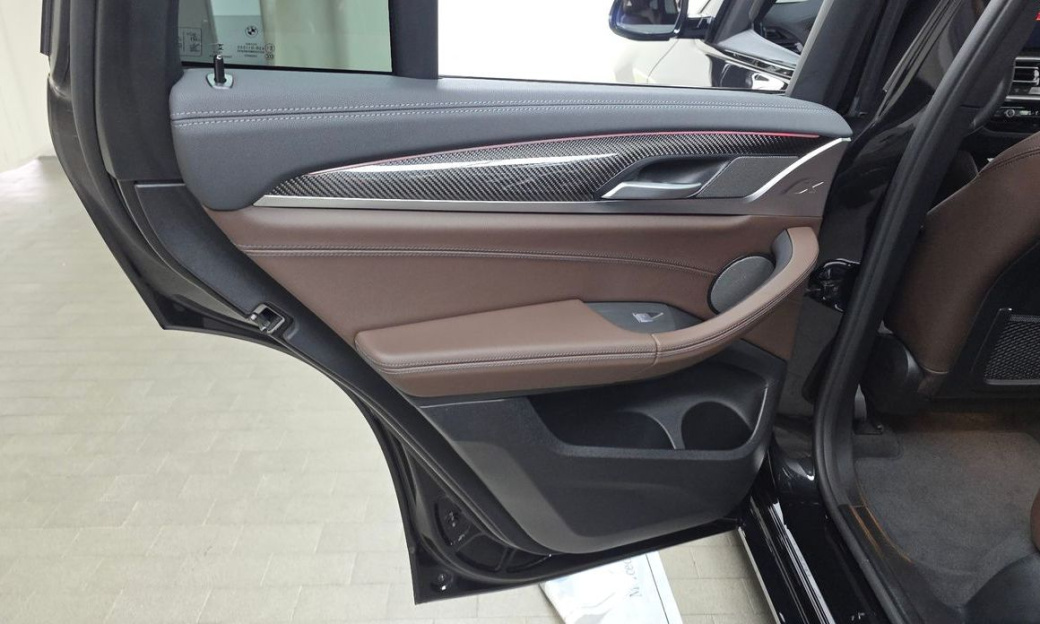 BMW X4 xDrive20i M Sports Pro, 2024