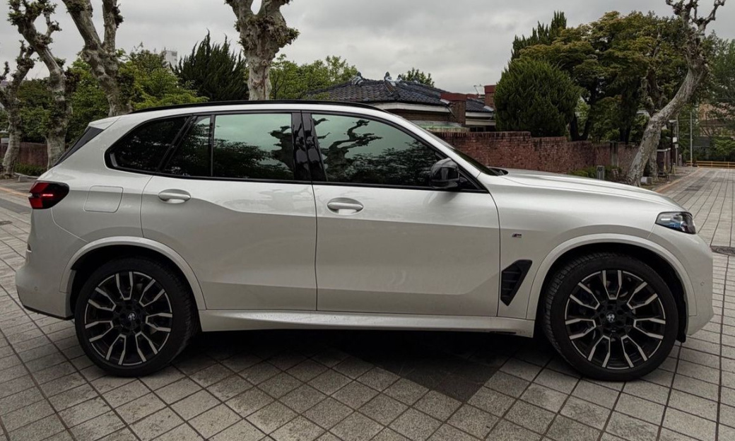 BMW X5 xDrive 40i M Sport, 2025