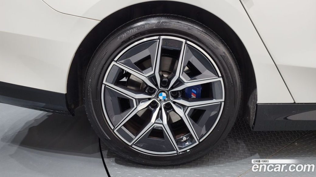 BMW 5-Series 520i M Sport, 2024
