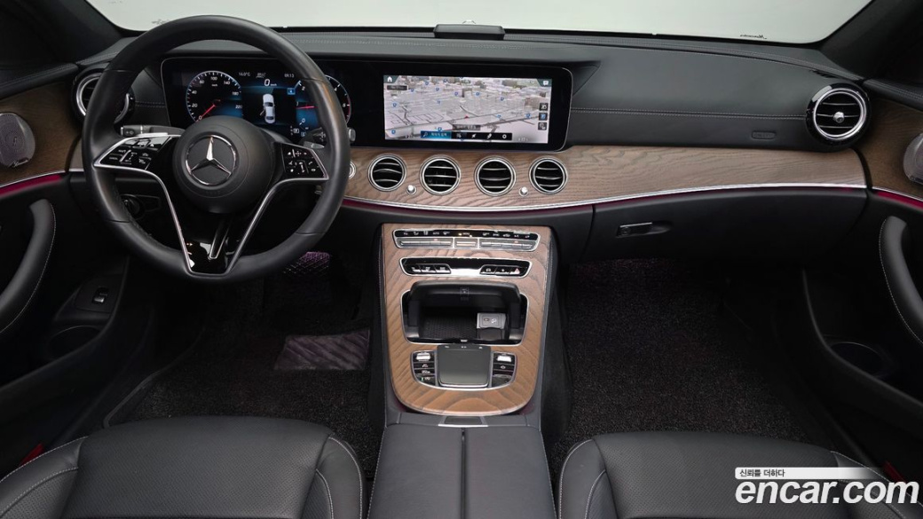 Mercedes-Benz E-Class E220d 4MATIC Exclusive, 2022