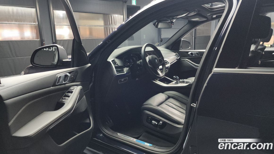 BMW X5 xDrive 40i M Sport, 2022