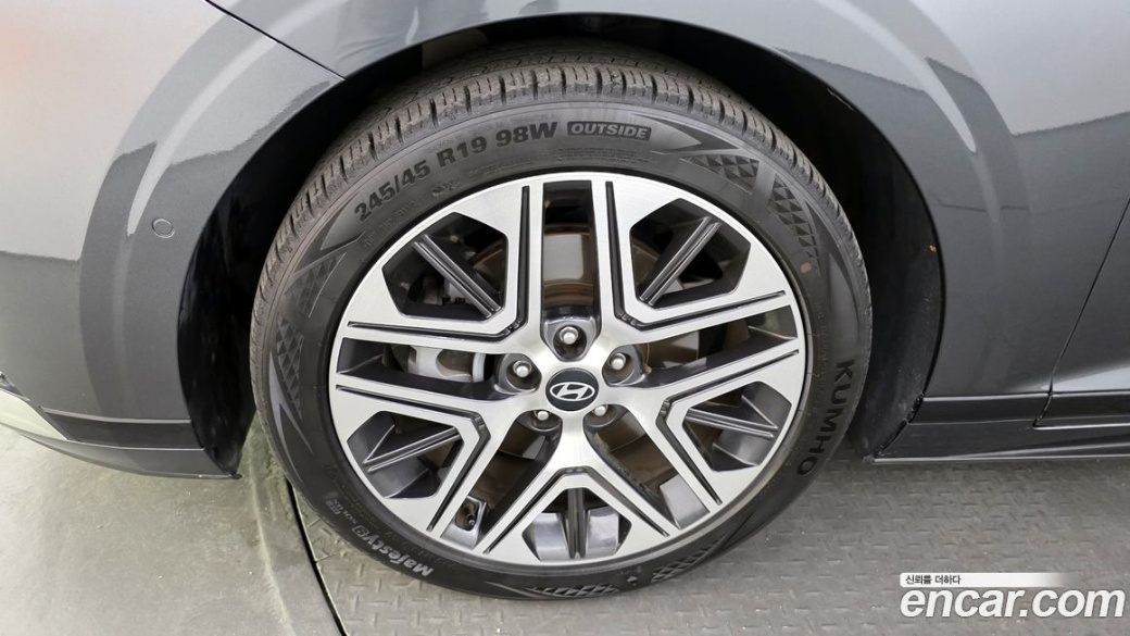 Hyundai Grandeur 2,5 Gasoline 2WD, 2023