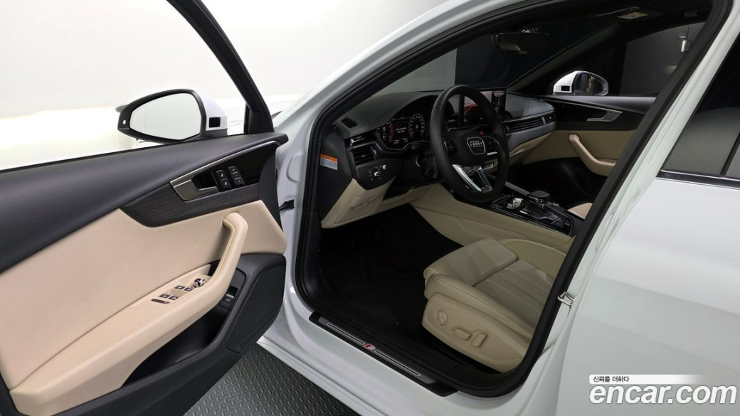 Audi A4 40 TFSI Premium, 2023