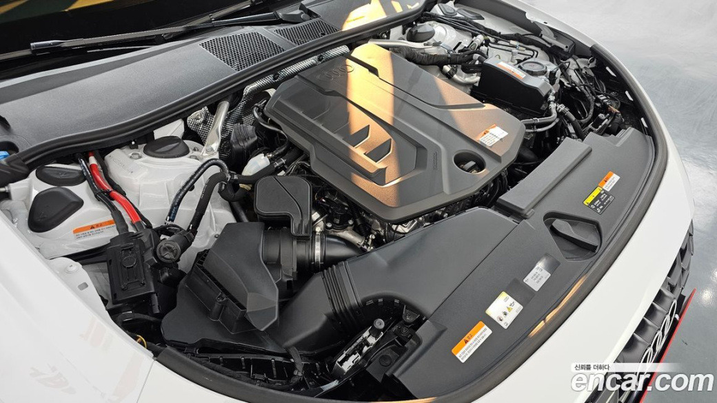 Audi A5 40 TFSI Quattro S Line, 2025