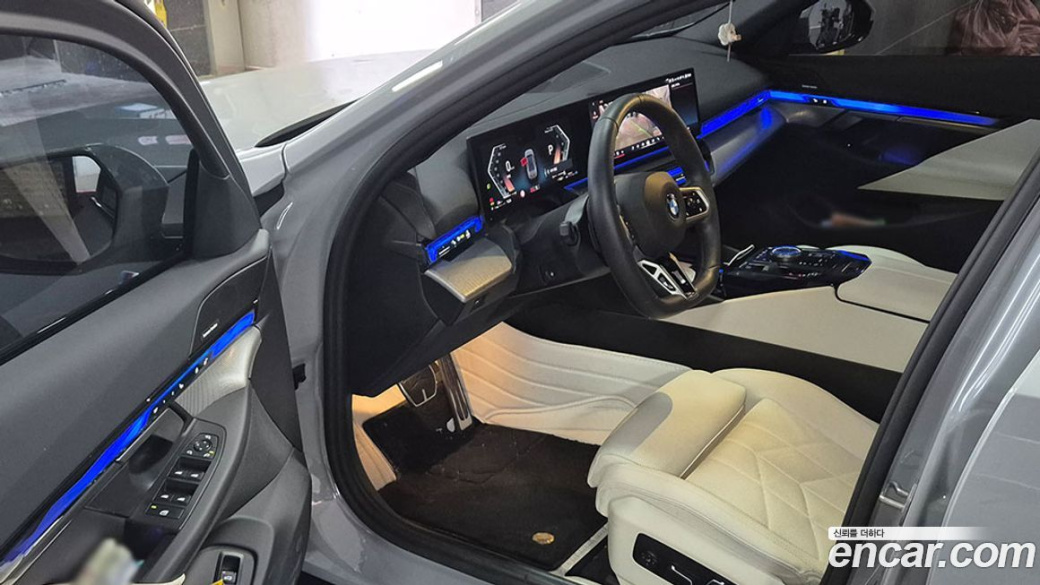 BMW 5-Series 523d M Sport, 2025