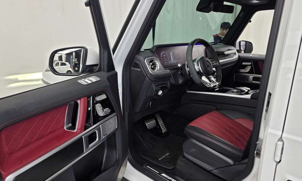 Mercedes-Benz G-Class AMG G63 Manufaktur, 2024