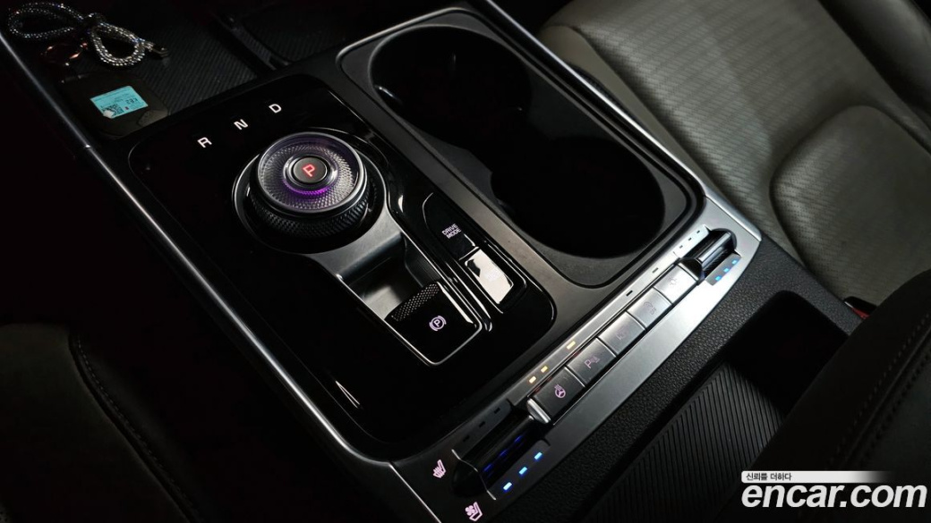 Kia Carnival 9-Seater Signature, 2025