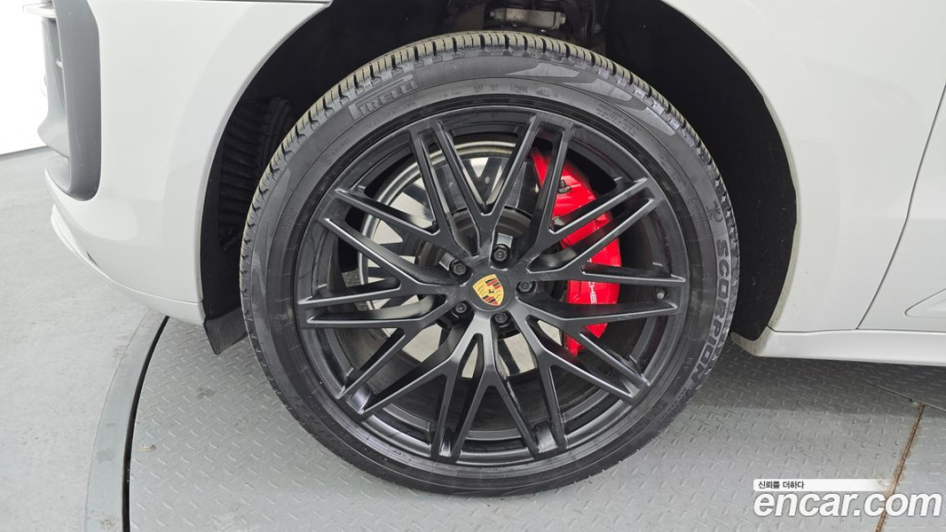 Porsche Macan 2.9 GTS, 2022