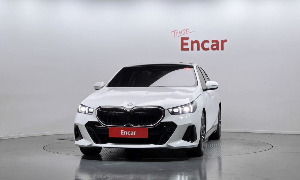 BMW 5-Series 520i Special Edition, 2024