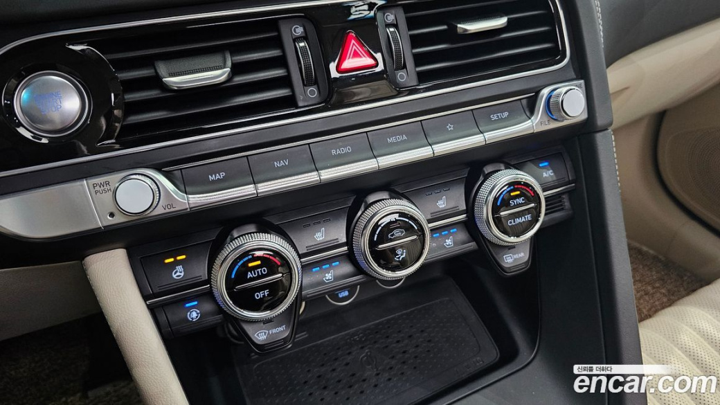 Genesis G70 Gasoline 2.0T 2WD, 2021