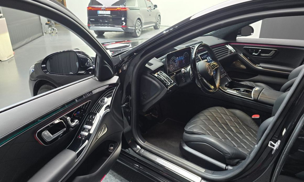 Mercedes-Benz S-Class S580L 4MATIC, 2024