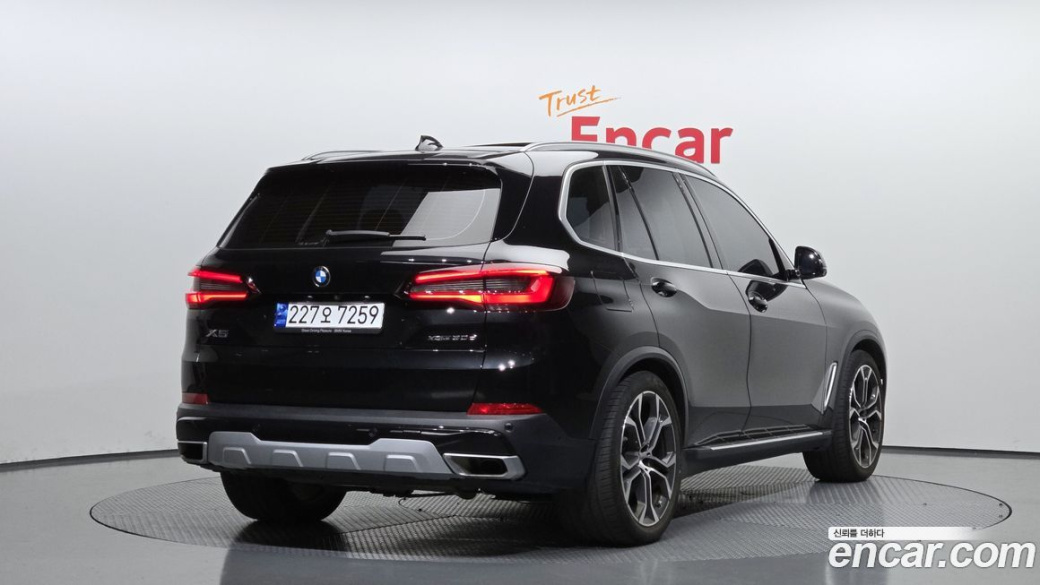 BMW X5 xDrive 30d xLine, 2023