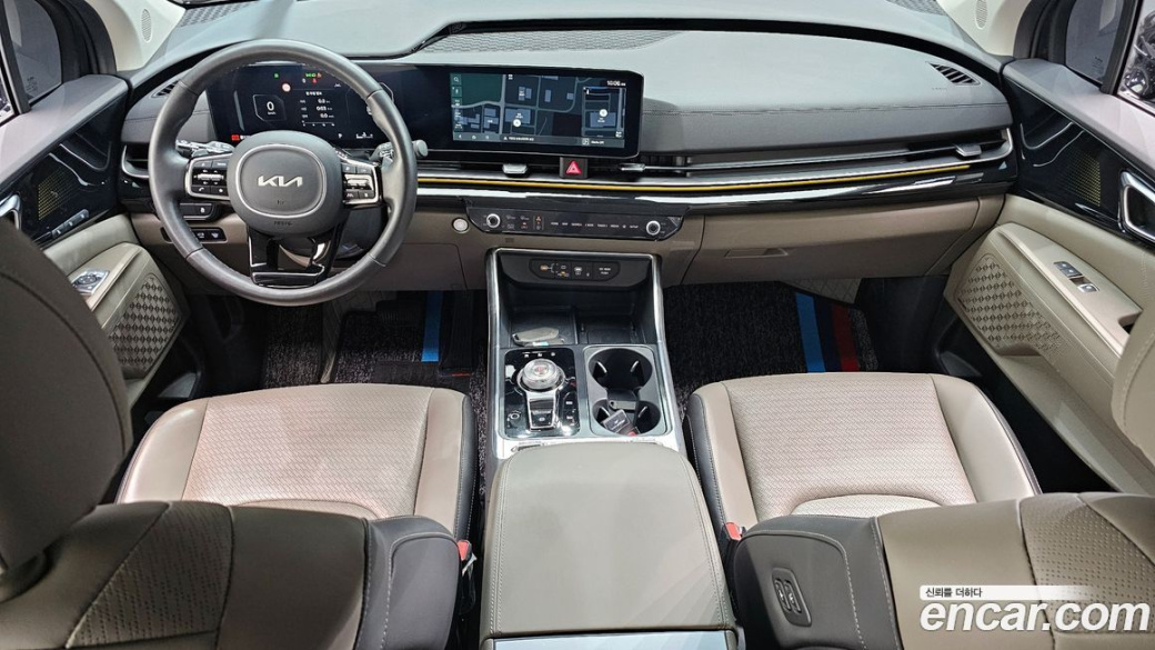 Kia Carnival 9-Seater Signature, 2024