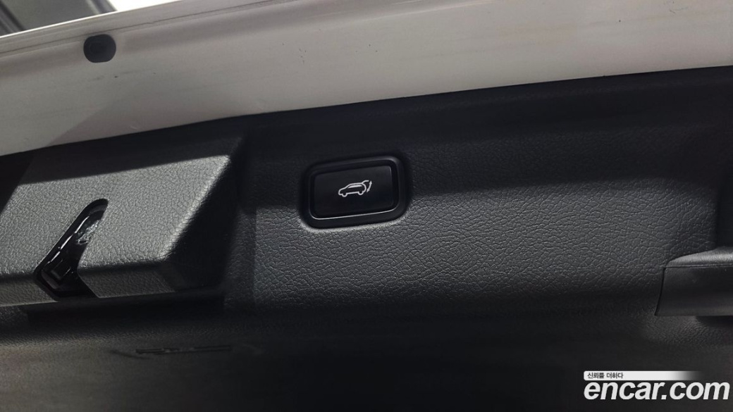 Kia Mohave Diesel 3.0 4WD 6-Seater, 2022