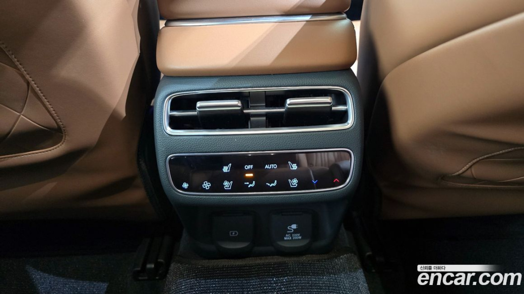 Genesis GV70 2.5T Gasoline 2WD, 2026