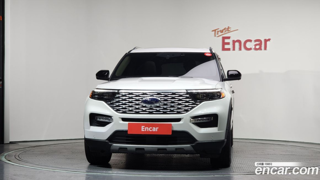 Ford Explorer 3.0 Platinum 4WD, 2022