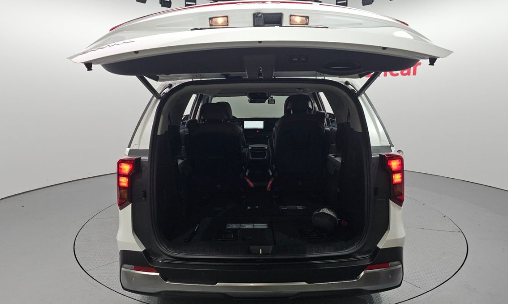 Kia Carnival 7-Seater Noblesse, 2024