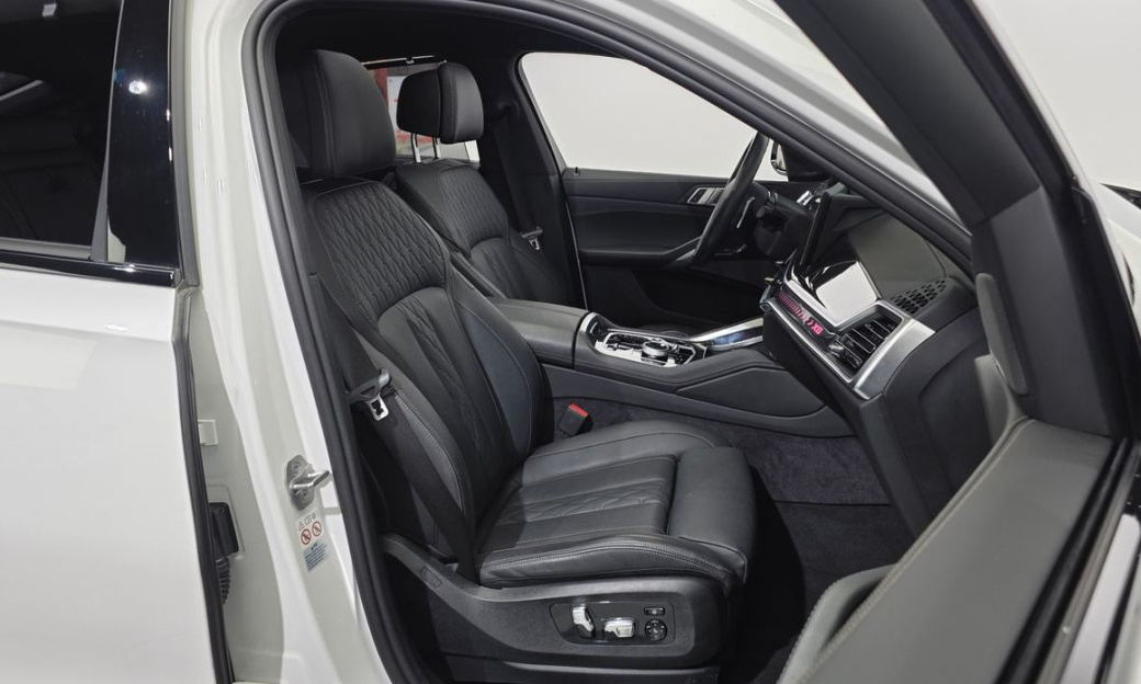 BMW X6 xDrive40i M Sport, 2024