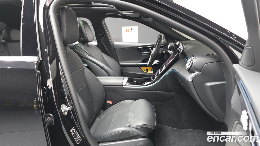 Mercedes-Benz C-Class C300 4MATIC Avantgarde, 2023