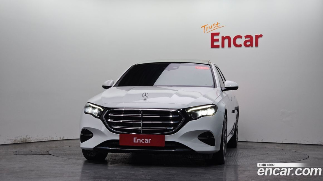 Mercedes-Benz E-Class E220d 4MATIC Exclusive, 2024