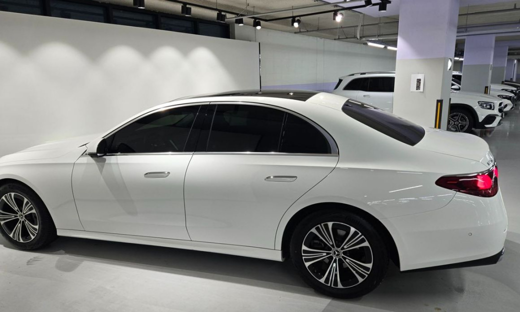 Mercedes-Benz E-Class E200 Avantgarde, 2025