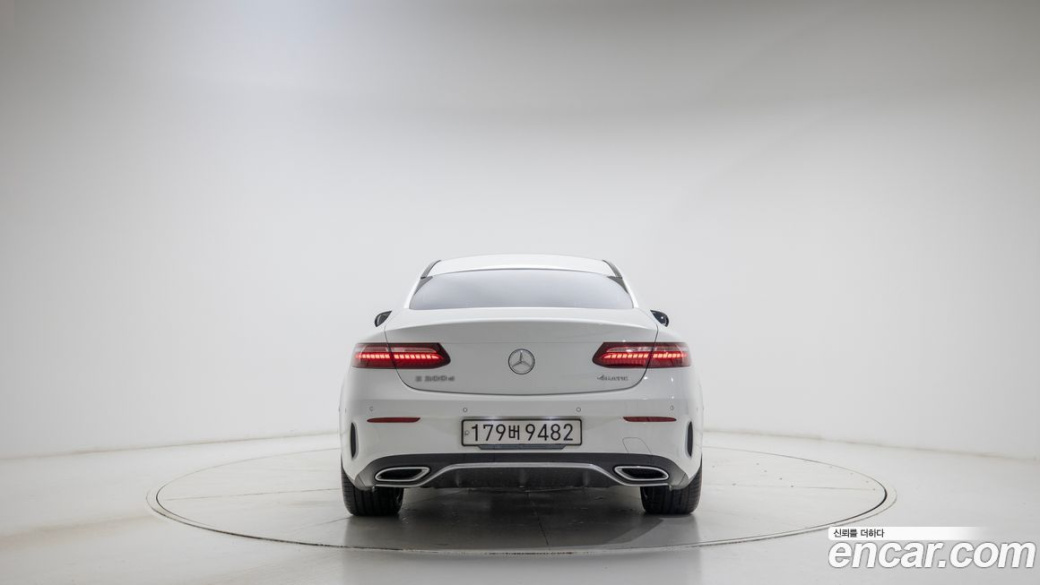 Mercedes-Benz E-Class E300d 4MATIC Coupe, 2023