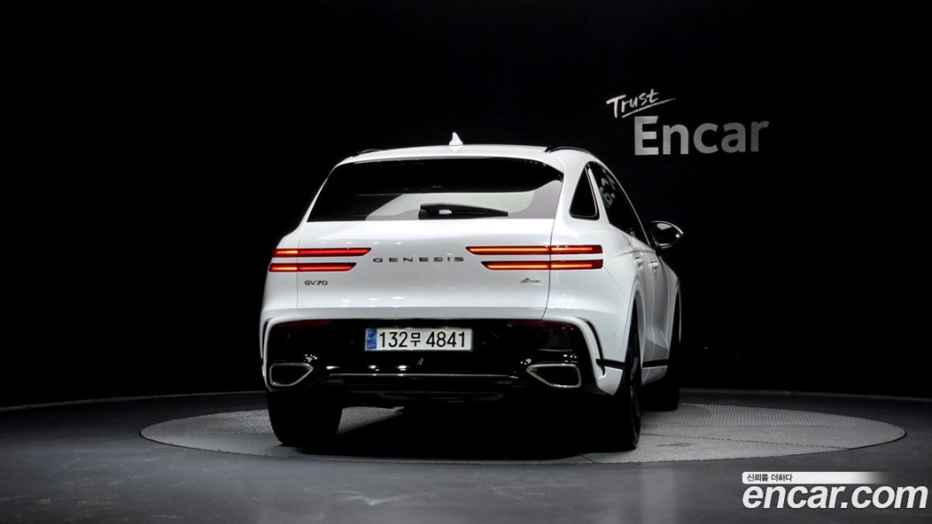 Genesis GV70 2.5T Gasoline AWD, 2025