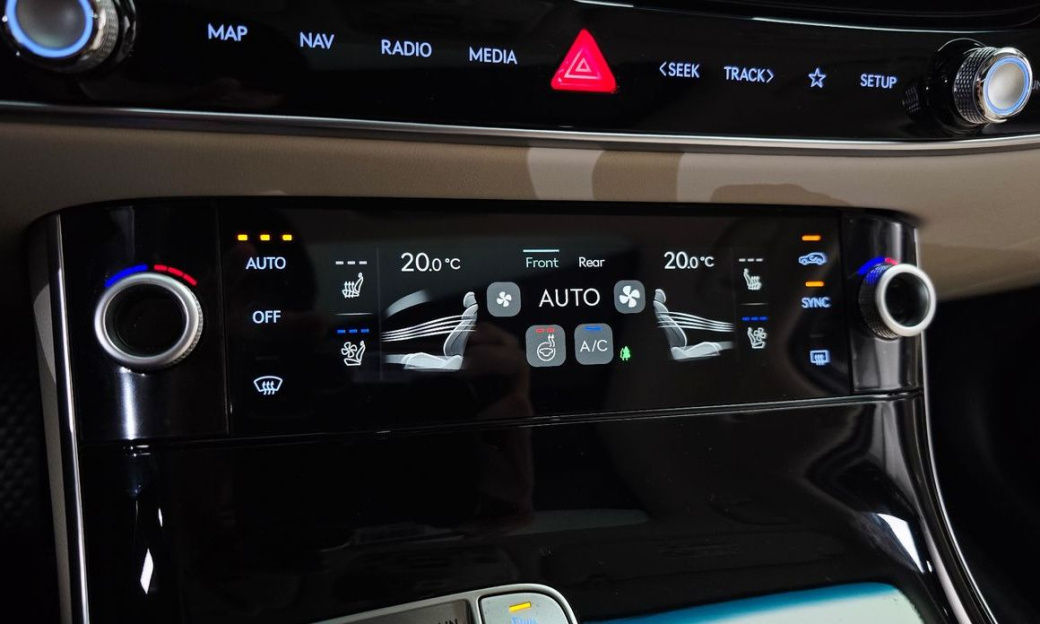 Genesis GV70 2.5T Gasoline AWD, 2025