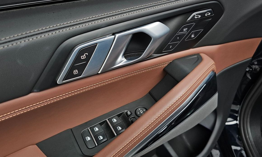BMW X6 xDrive40i M Sport, 2025