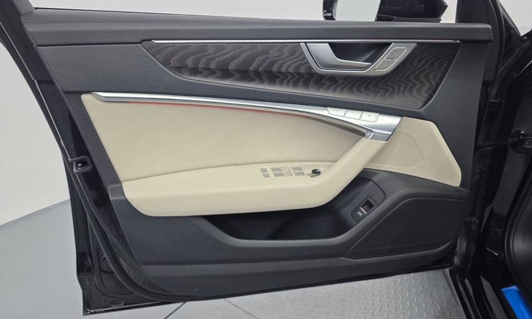 Audi A6 45 TFSI Premium, 2024