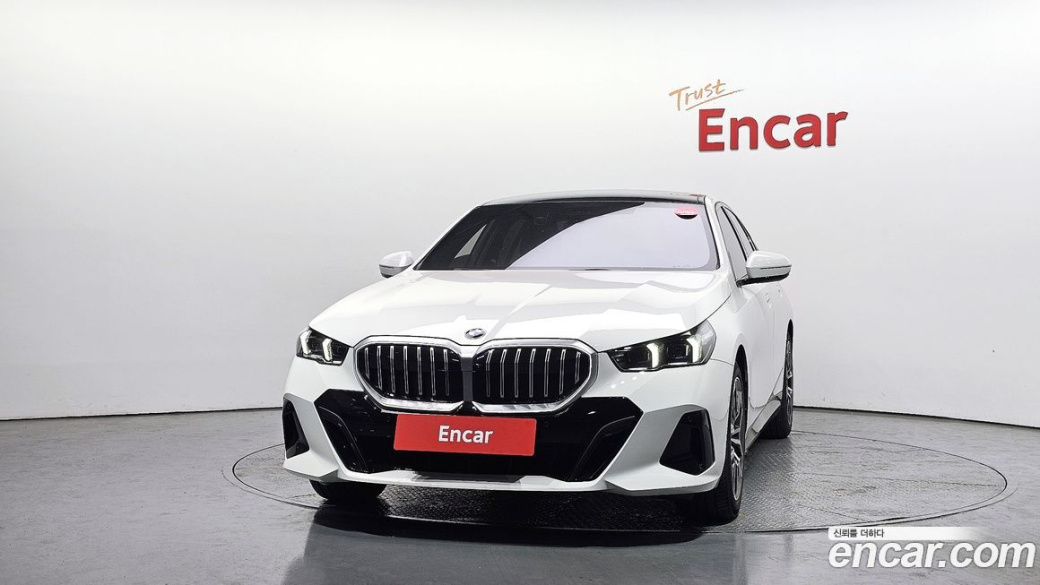 BMW 5-Series 520i M Sport, 2026