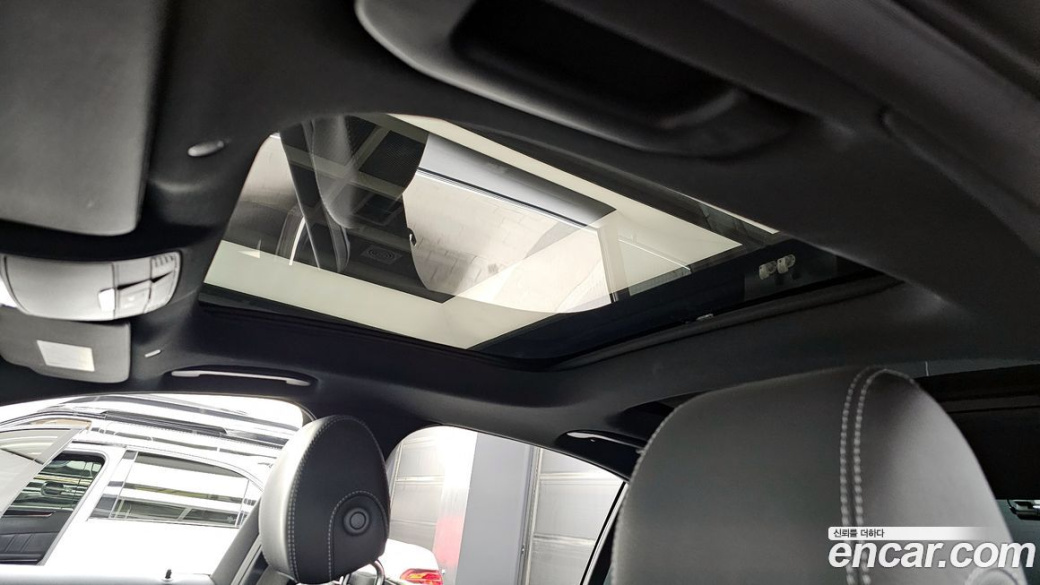 Mercedes-Benz E-Class E220d 4MATIC AMG Line, 2023