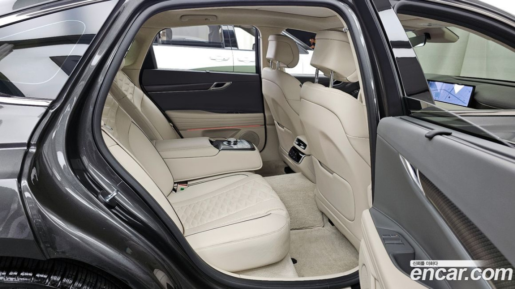 Genesis G80 Gasoline 2.5 Turbo AWD, 2025