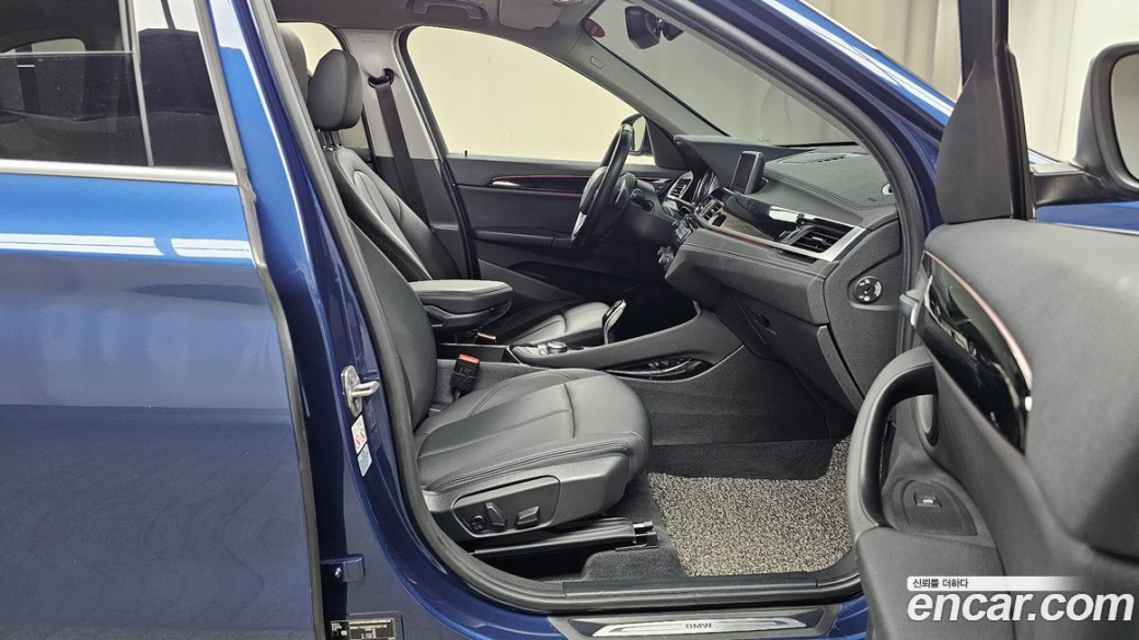 BMW X1 xDrive 20i xLine, 2022