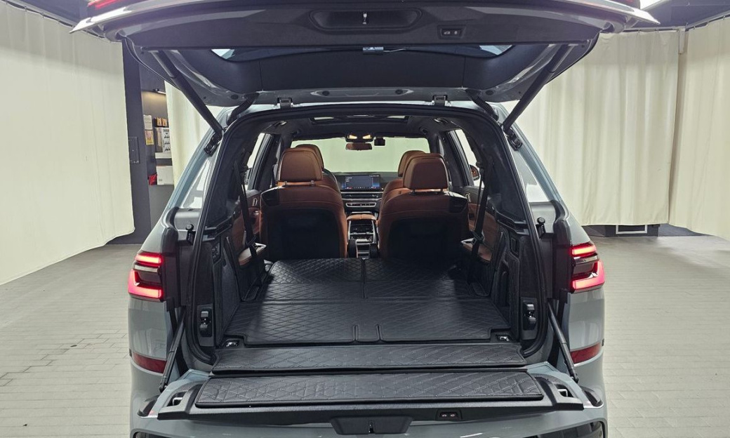 BMW X7 xDrive 40i M Sport 6STR, 2025