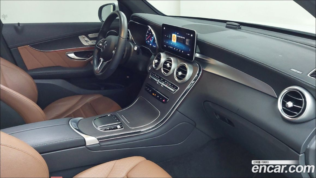 Mercedes-Benz GLC-Class GCL300 4MATIC Coupe, 2023