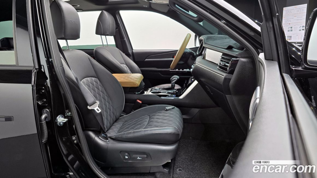 Kia Mohave Diesel 3.0 4WD 7-Seater, 2023
