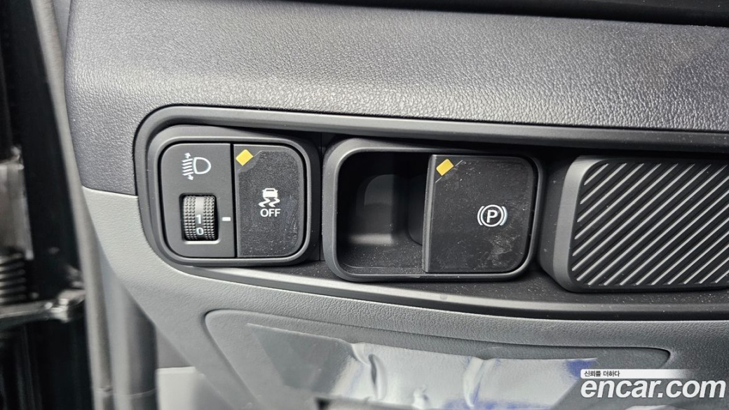 Kia Tasman 2.5T Gasoline 4WD, 2026