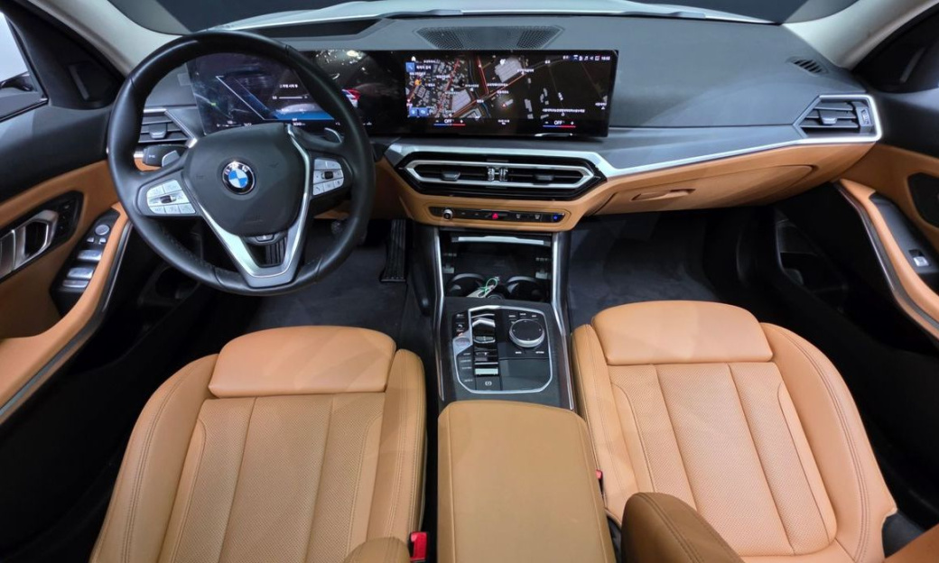 BMW 3-Series 320i, 2024