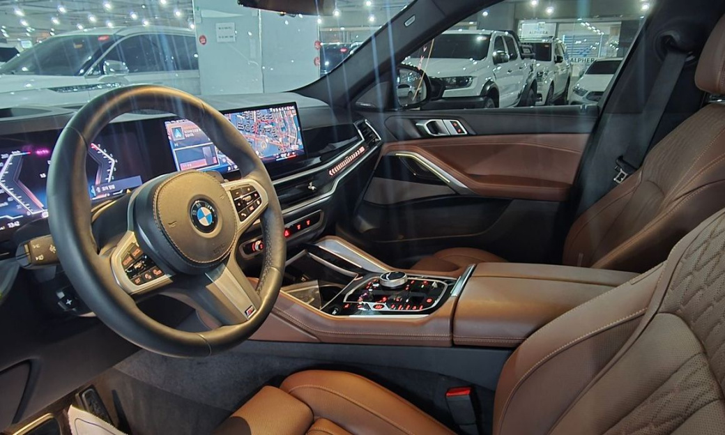 BMW X6 xDrive40i M Sport, 2025
