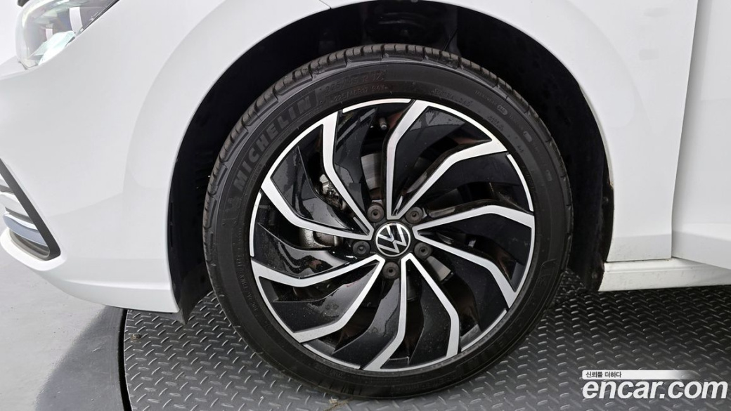 Volkswagen Golf 2.0 TDI Prestige, 2024