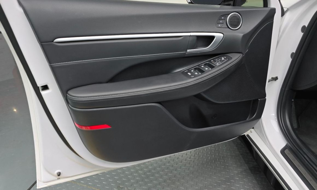 Hyundai Sonata 2.0, 2024