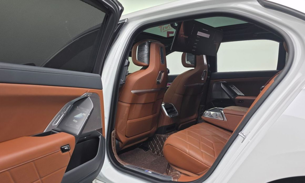 BMW 7-Series 740i xDrive M Sport, 2024